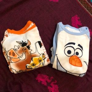 2 sets of pajamas-4T